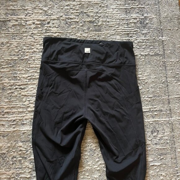 Vuori Black Stride Legging - Picture 5 of 7